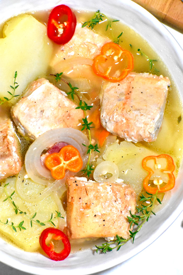 35个最健康的晚餐主意——水煮鱼。