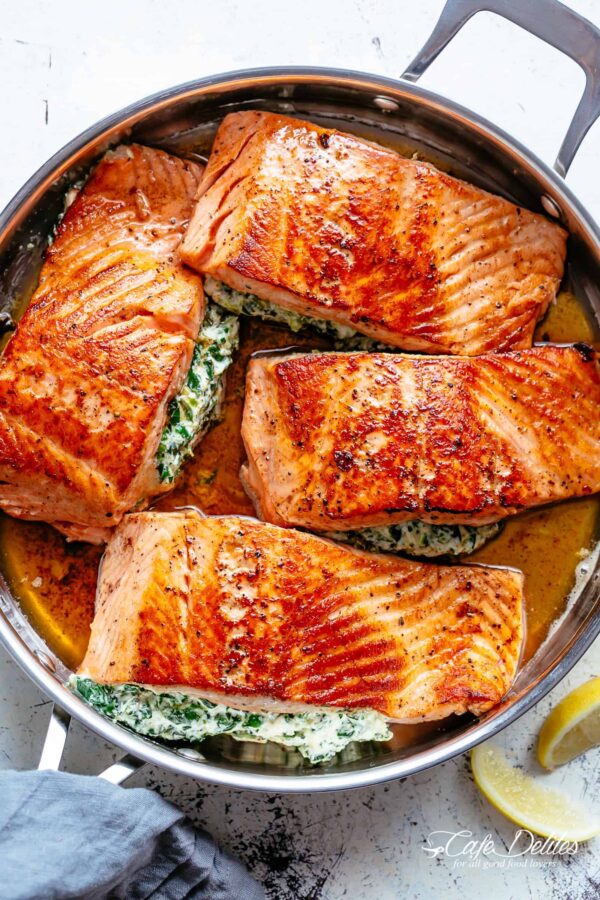 35最好的菠菜食谱-填充鲑鱼。