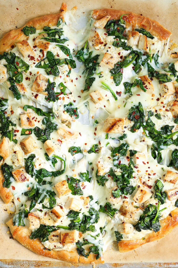35个最好的菠菜食谱——白披萨。