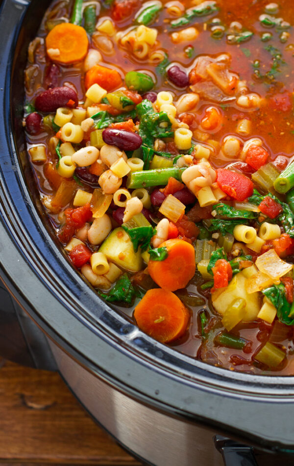 35个最好的炖汤食谱-意大利蔬菜汤。