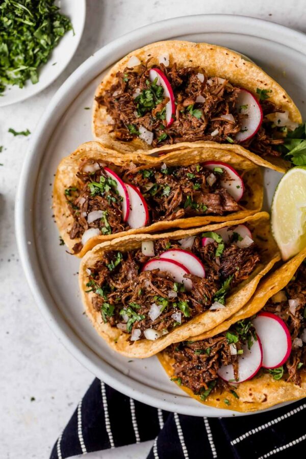 35个最好的墨西哥玉米卷食谱-熏牛肉。