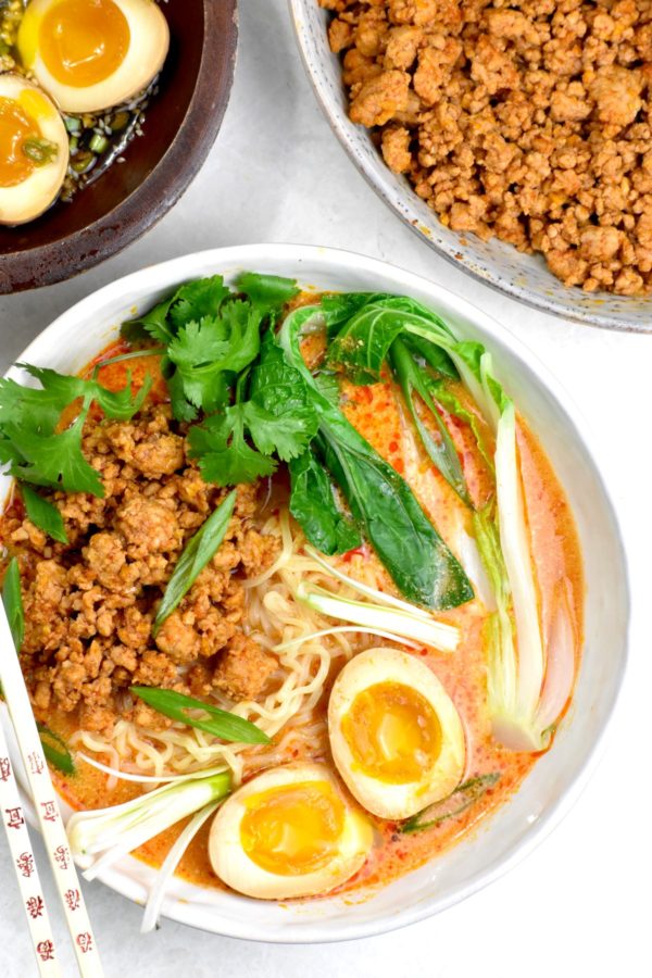 5个最好的亚洲食谱-韩国碎猪肉汤。