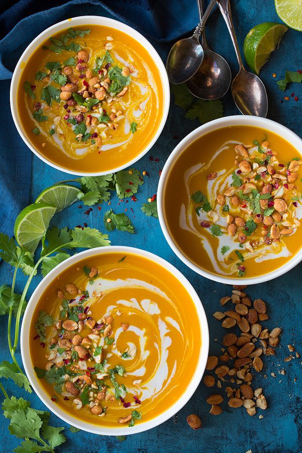 40个最好的南瓜食谱-泰国冬胡桃汤。