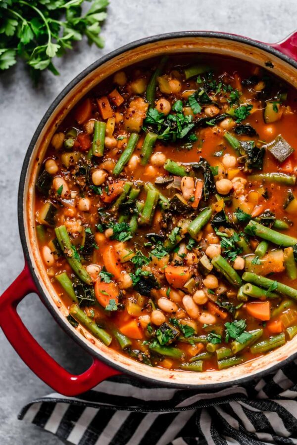 35个最好的藜麦食谱——意大利蔬菜汤。